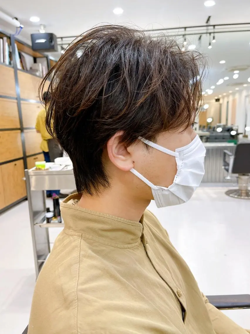 ショート パーマ メンズ センターパート メンズパーマ カット パーマ メンズパーマ タカキリョウのヘアスタイル