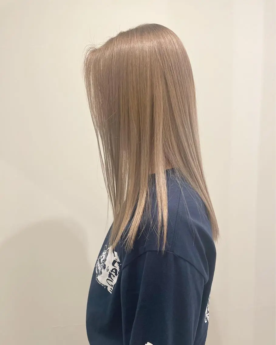 ロング ヘアカラー 渋谷 留菜のヘアスタイル
