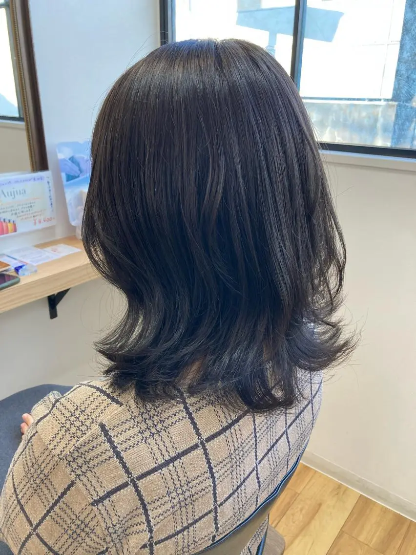 ミディアム カラー グレージュ くびれヘア くびれレイヤー レイヤーカット カット ヘアカラー 大野 まゆのヘアスタイル