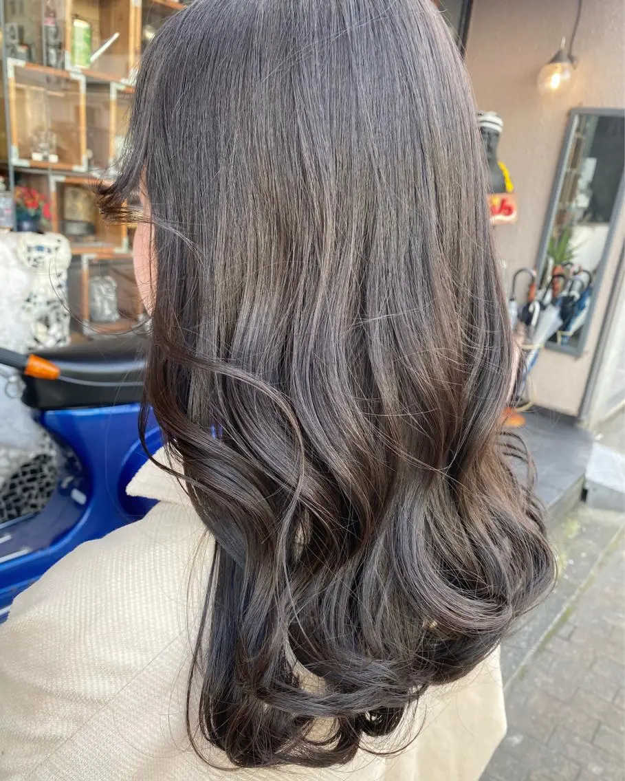 ロング カラー ヘアカラー トリートメント 玉木 育実のヘアスタイル