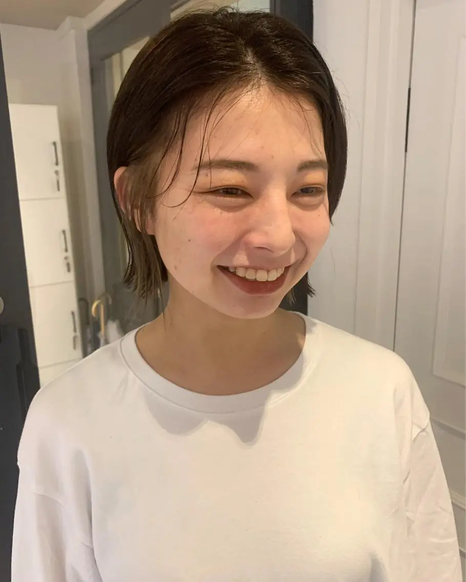ショート カラー パーマ ヘアアレンジ メンズ キッズ ネイル マツエク・マツパ センターパート メンズインナーカラー インナーカラー ボブ ウルフレイヤーカット /チヒロのヘアスタイル