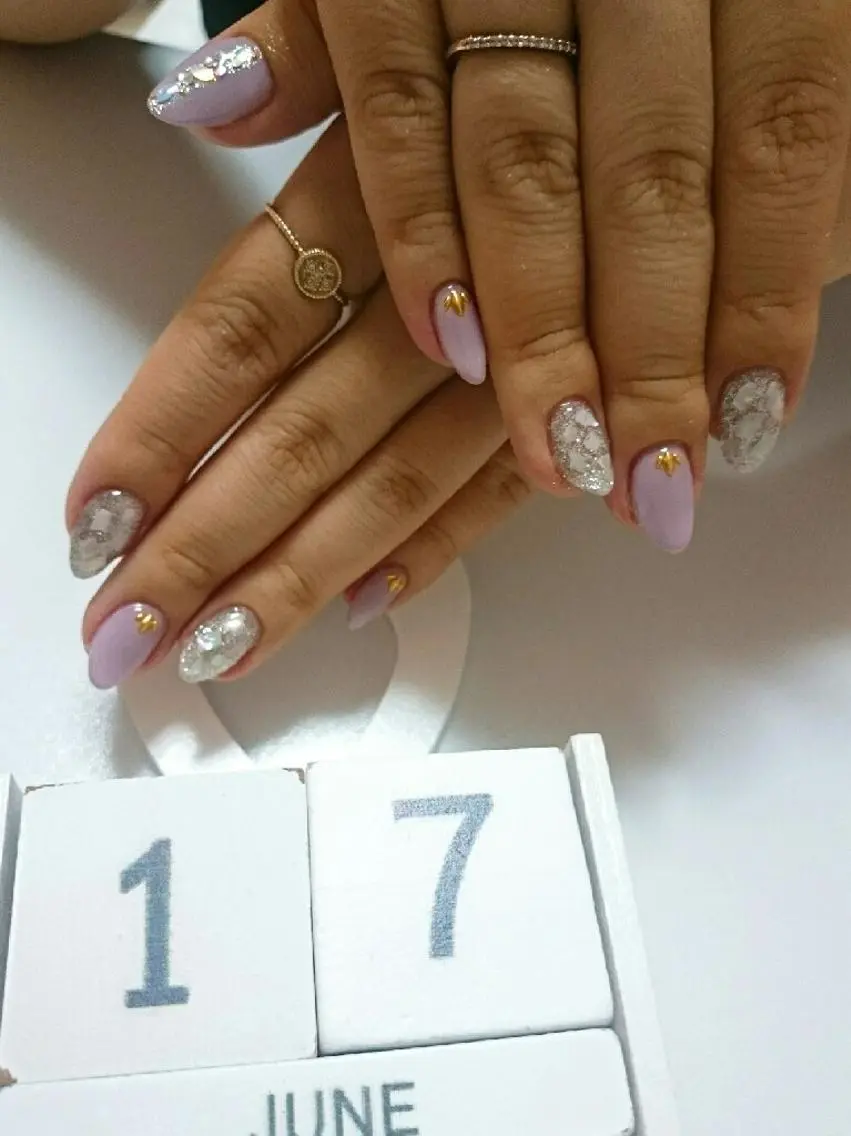 ネイル キラキラネイル JEWEL nailのネイルデザイン
