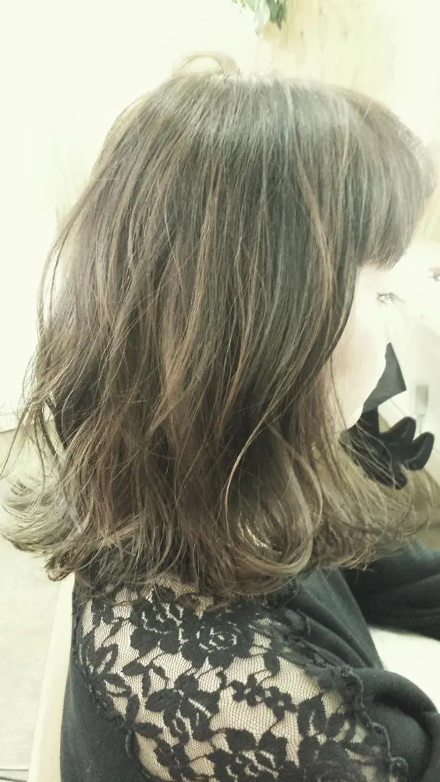 ミディアム カラー デザインカラー 🔳髪質改善🔳 岡本陽のヘアスタイル