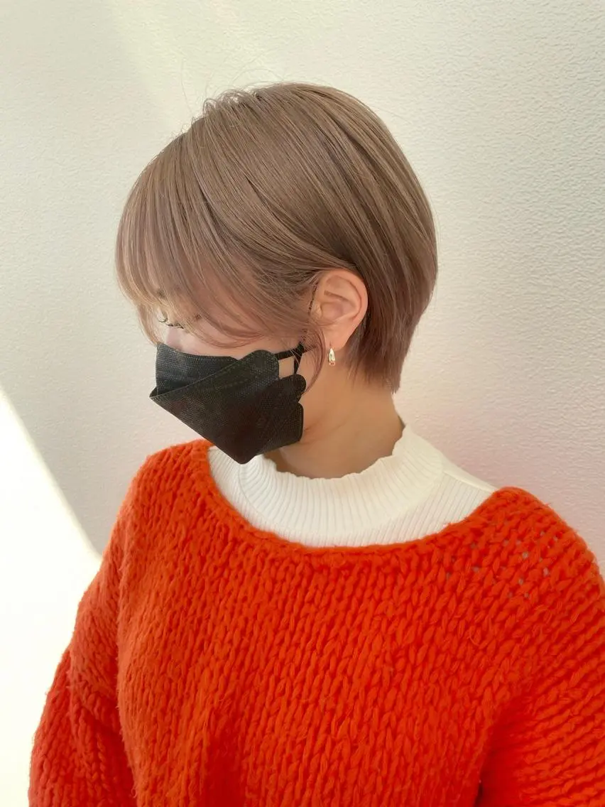 ショート カラー ショートボブ ベージュカラー ミルクティーベージュ ボブ ショートヘア カット ヘアカラー トリートメント ヘアセット メンズ特化 パーマ/オザワのヘアスタイル