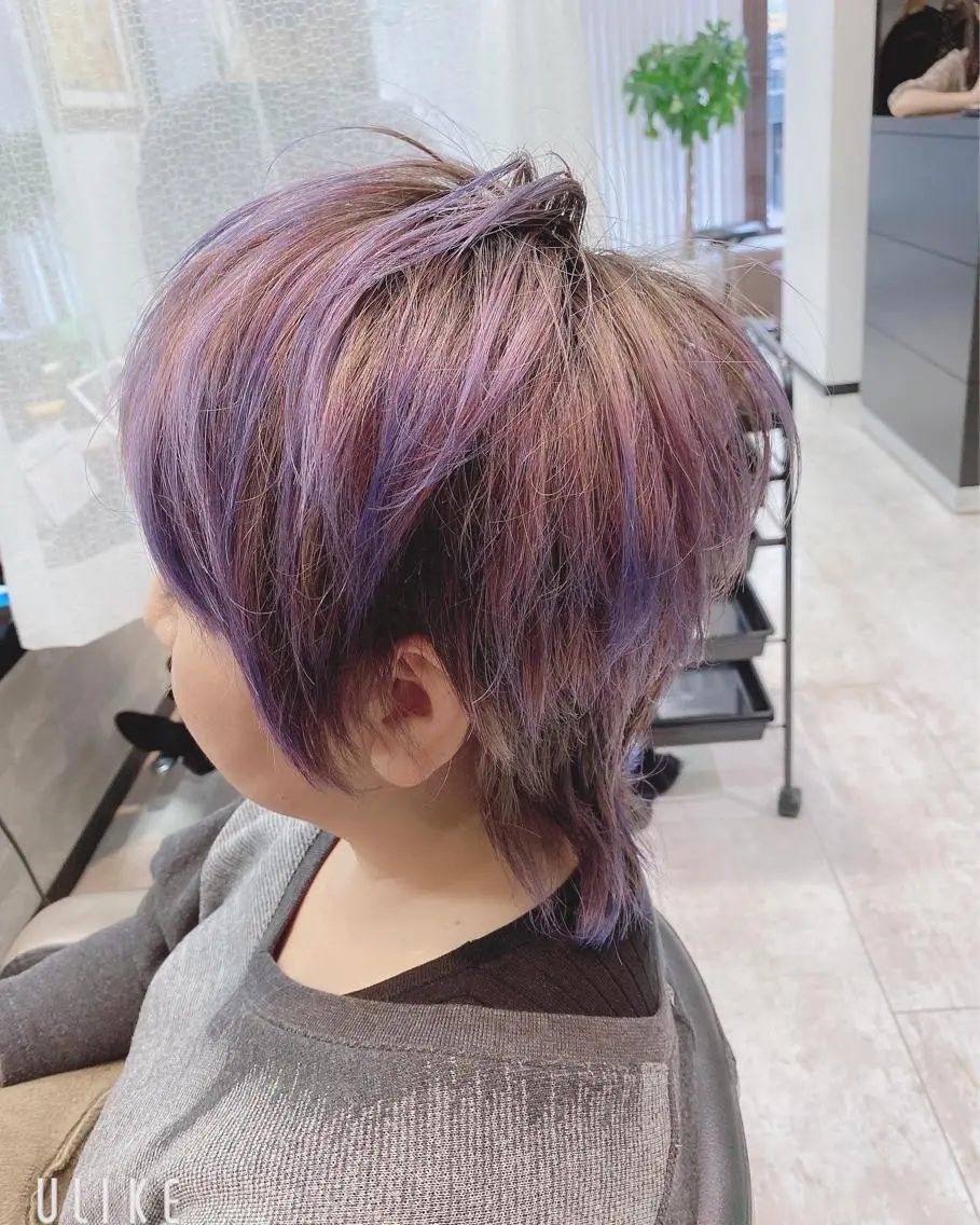 ショート パープルカラー レイヤーカット 伊藤 早人のヘアスタイル