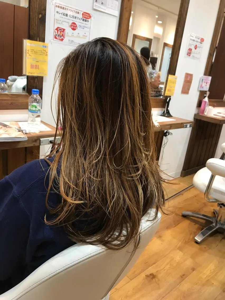 ロング カラー ハイライトカラー ハイライト ベリショディレクター 小野 健太郎のヘアスタイル