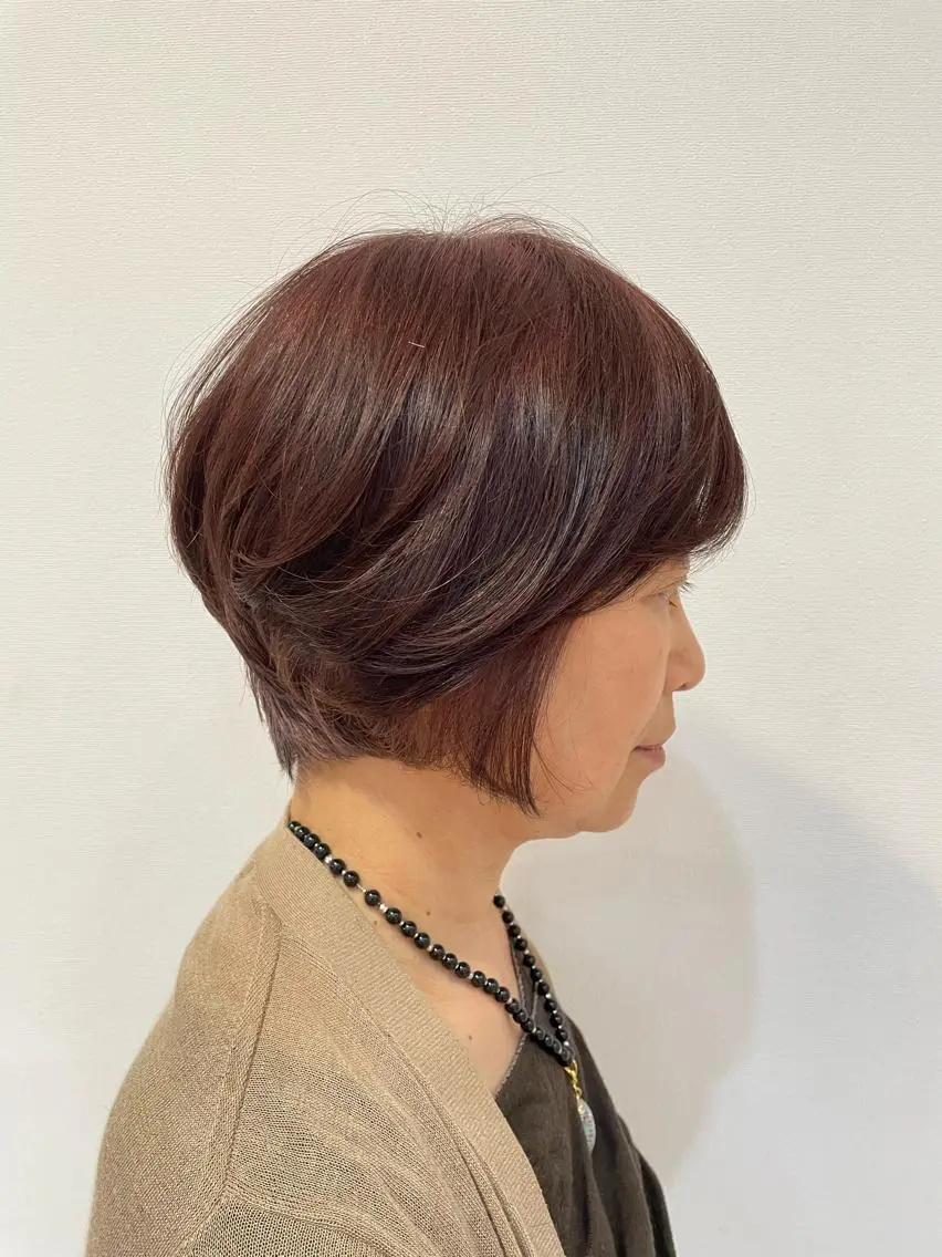 ショート くせ毛 土屋 桃佳のヘアスタイル
