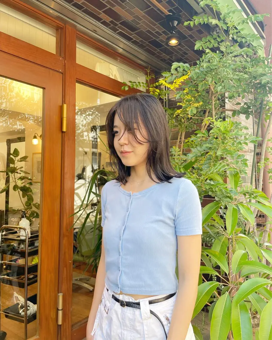 ミディアム レイヤーカット 杉山 憂人のヘアスタイル