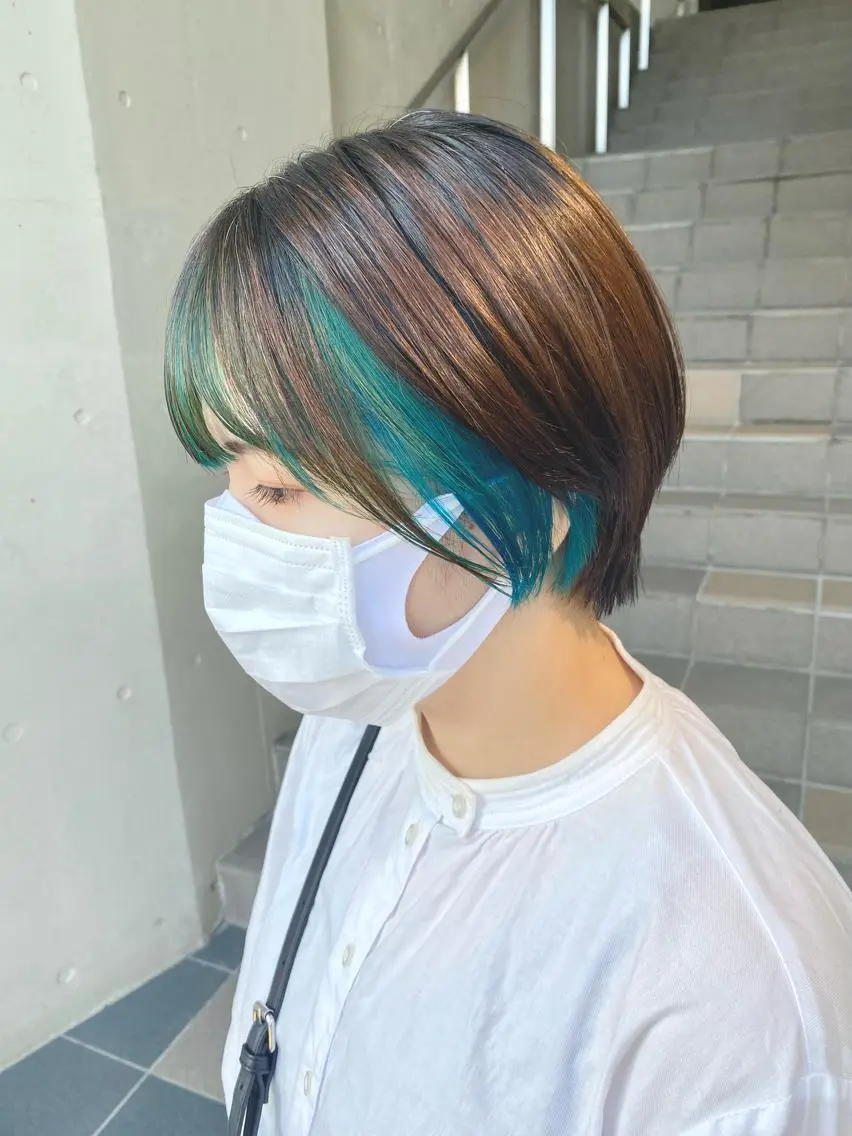 ショート カラー 丸みショート ミストバング ブリーチ  フェイスフレーミング ショートヘア カット ヘアカラー エクステ/ハイトーン /インナー礒野朱里のヘアスタイル