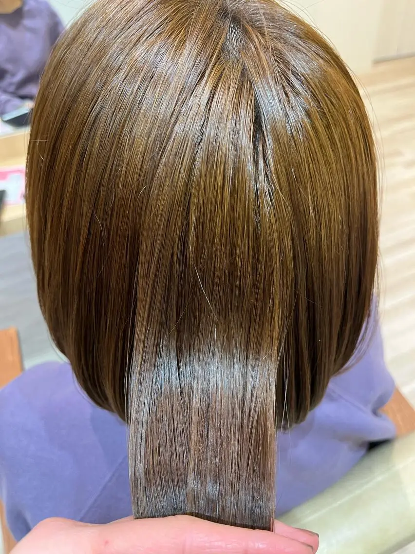 ミディアム カラー ブリーチ ブリーチなしカラー カット ヘアカラー トリートメント 赤み消しカラー/ レイヤー/柳澤優名のヘアスタイル