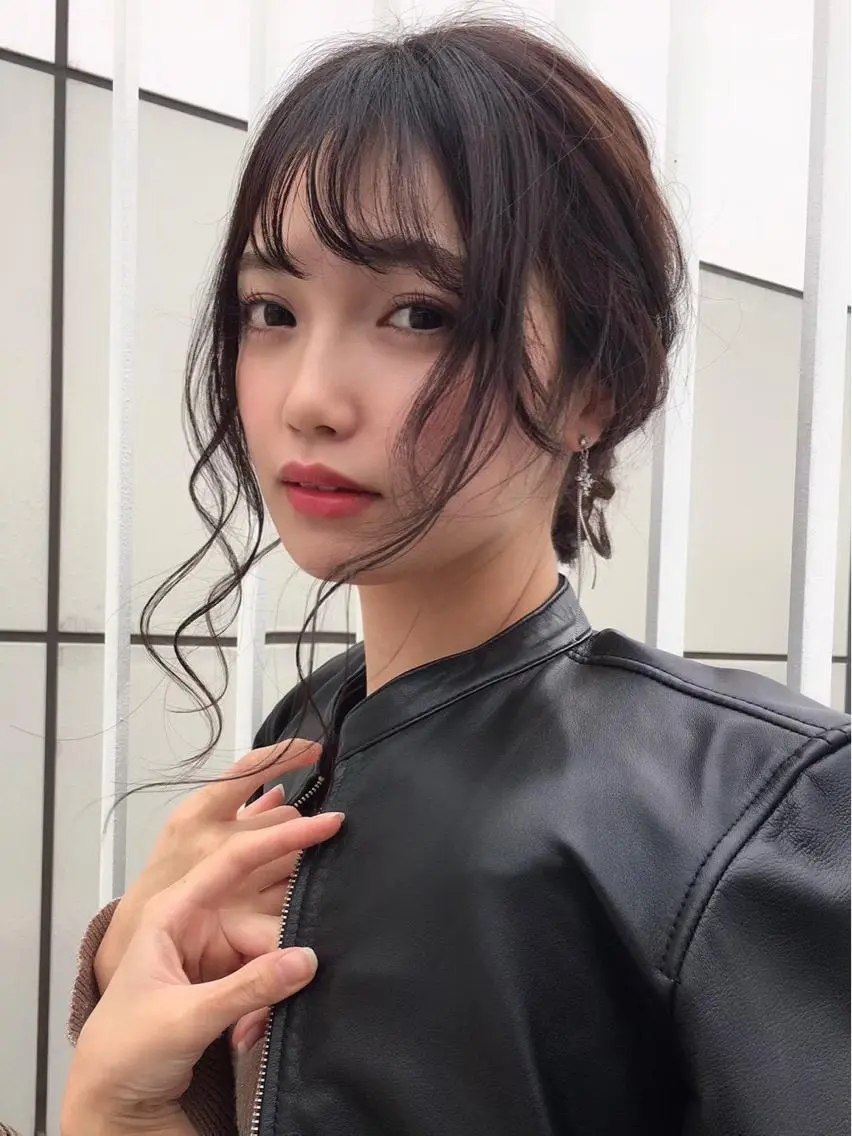 ミディアム ヘアアレンジ Watai 艶髪 當間 大知のヘアスタイル