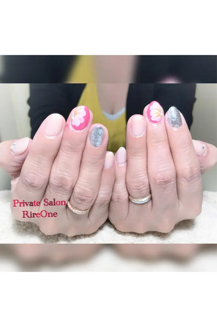 ネイル アートネイル RireOne ~リルワン~のネイルデザイン