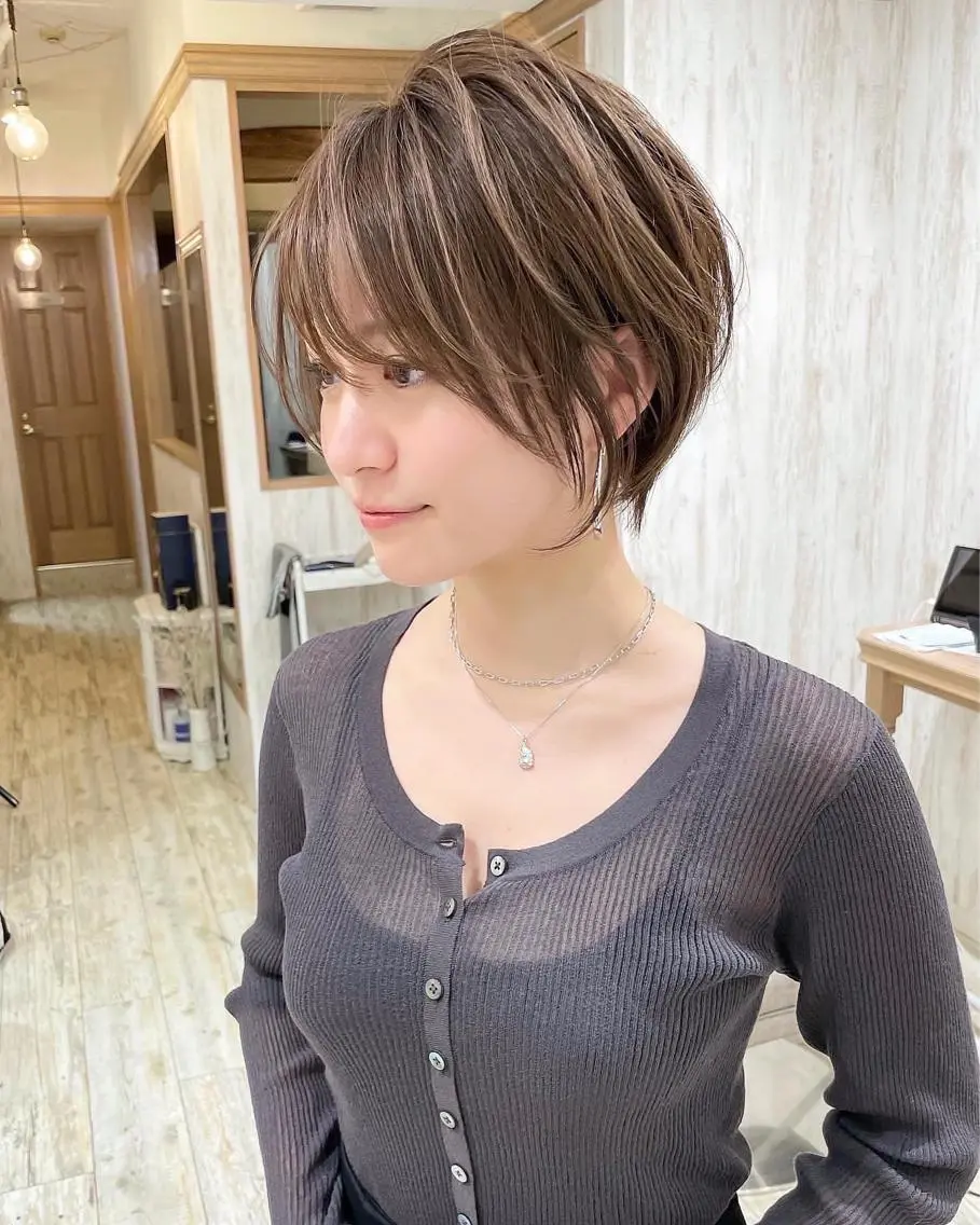 ショート 小野 明日香のヘアスタイル