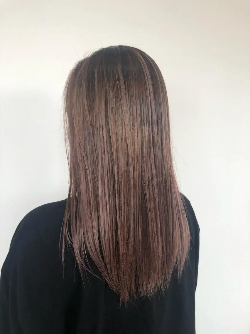 ロング カラー そそ　喜 多のヘアスタイル