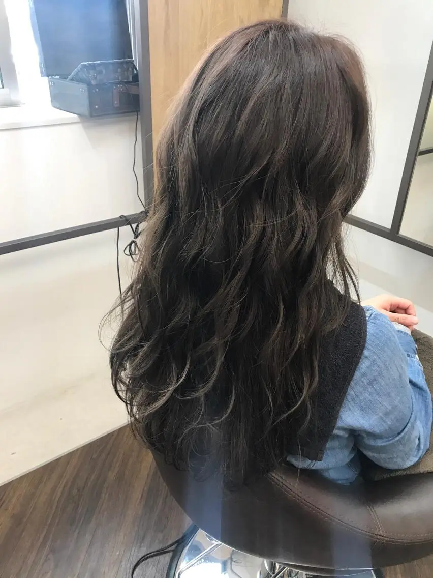 セミロング 豊中駅3分eha レッスンモデルのヘアスタイル