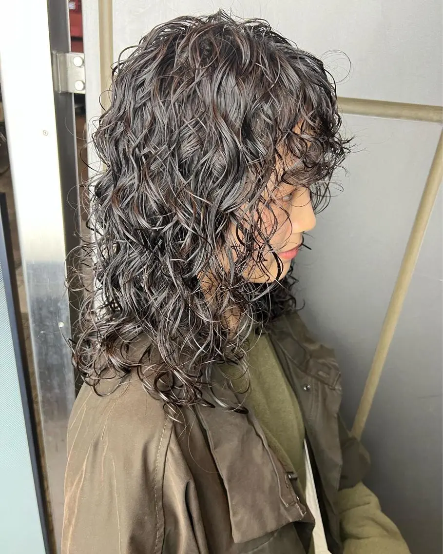 セミロング パーマ セミロングパーマ スパイラルパーマ salonF 🔸hamaのマツエク・マツパデザイン