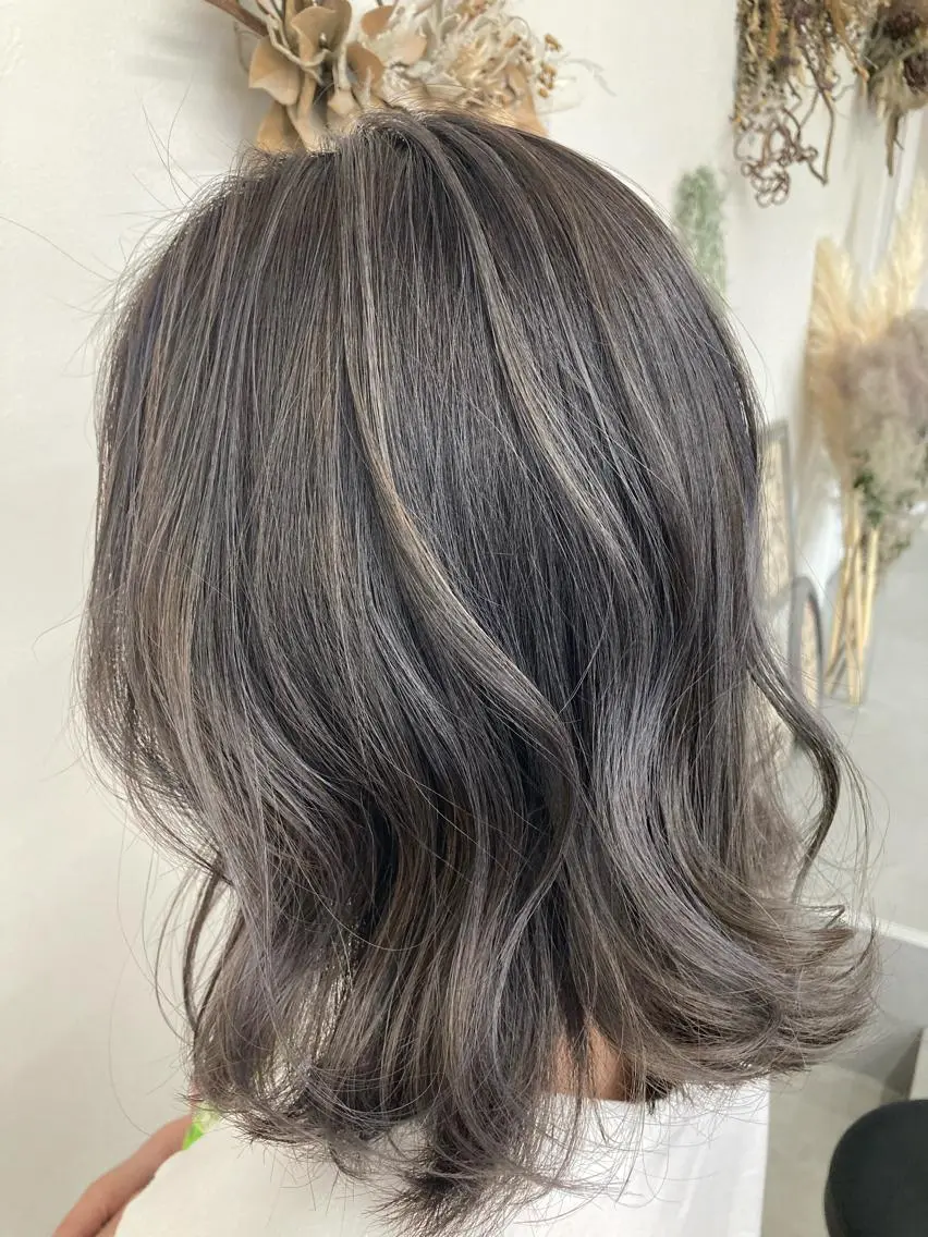 カラー バレイヤージュ ハイライトカラー 田中 健太郎のヘアスタイル