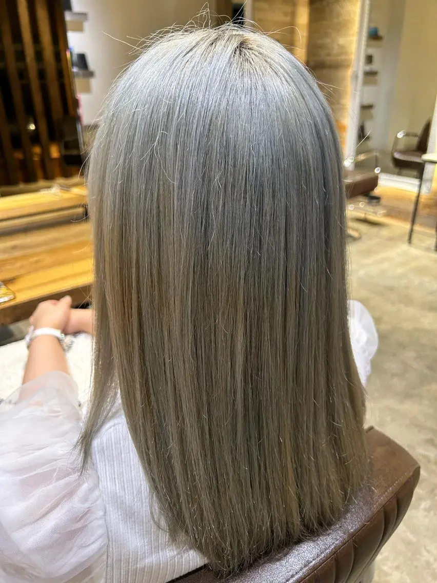 ミディアム トリートメント トリートメント イケノベ コウダイのヘアスタイル
