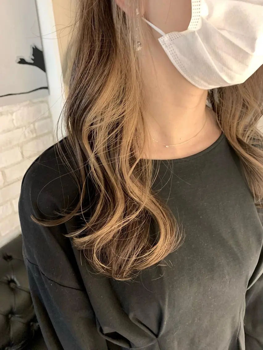 ロング ✨ハイトーン✨艶髪 ✨髪質改善✨和田のヘアスタイル