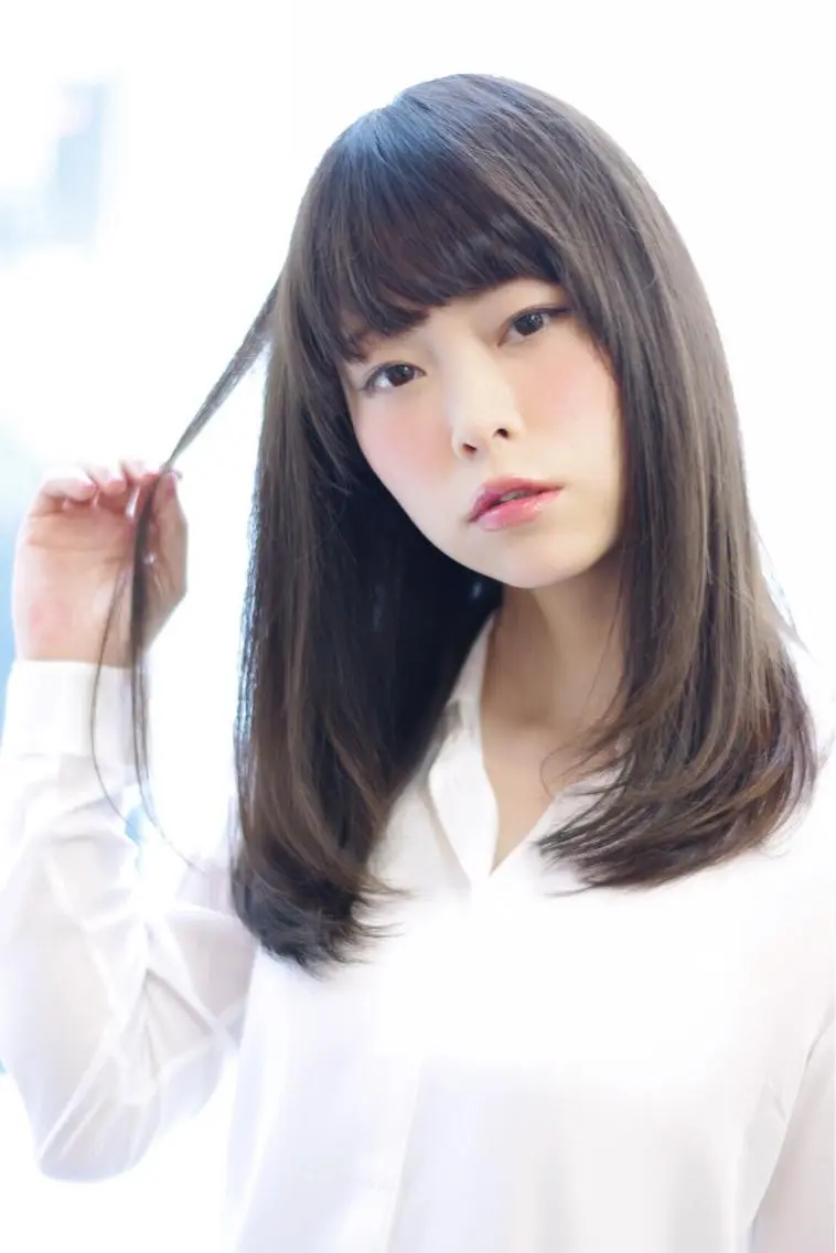 ミディアム セミロング カラー 透明感カラー イルミナカラー 松田 光雄のヘアスタイル