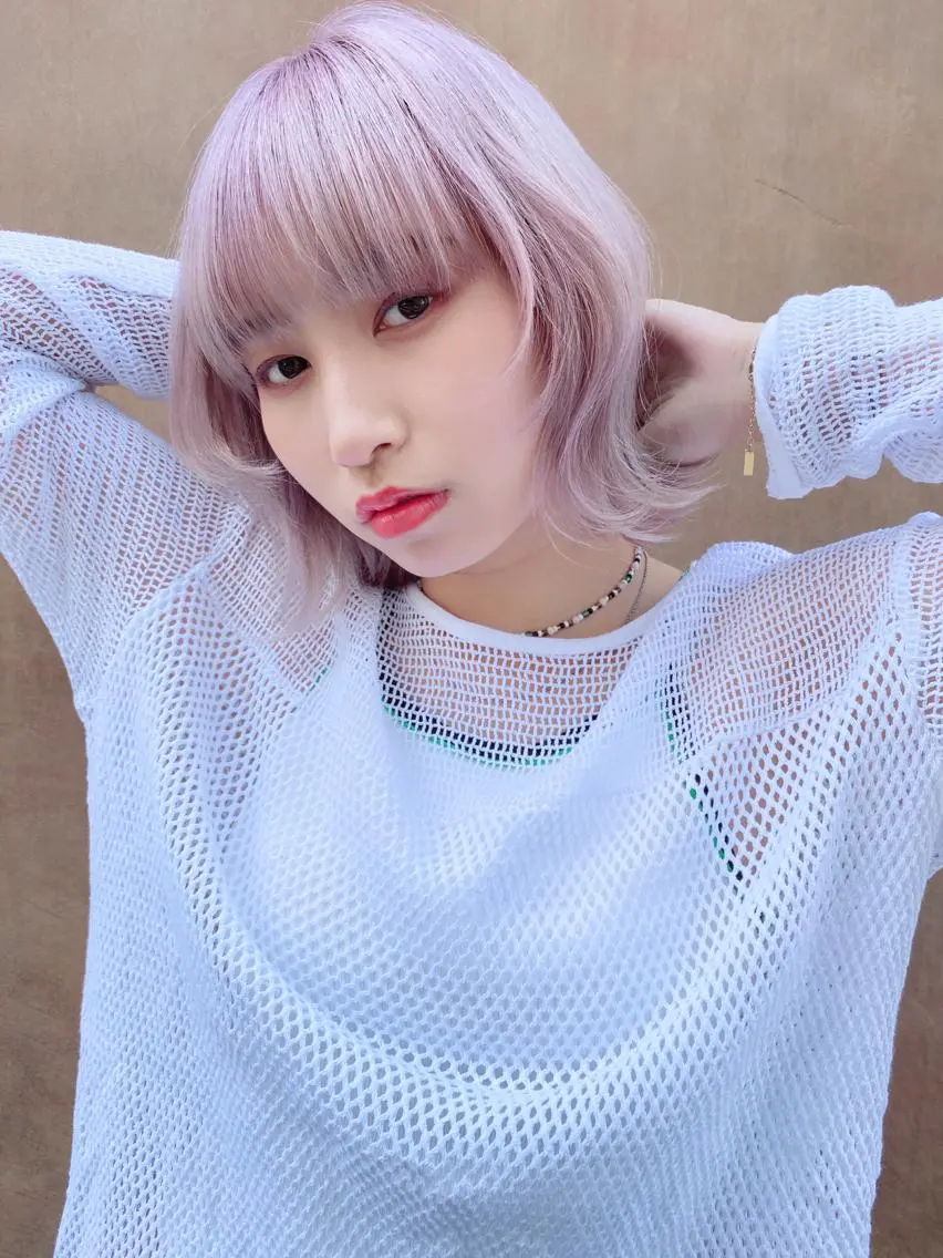 ショート カラー ラベンダーカラー 顔周りカット レイヤーカット 似合わせカット 小顔カット 岡野 静華のヘアスタイル