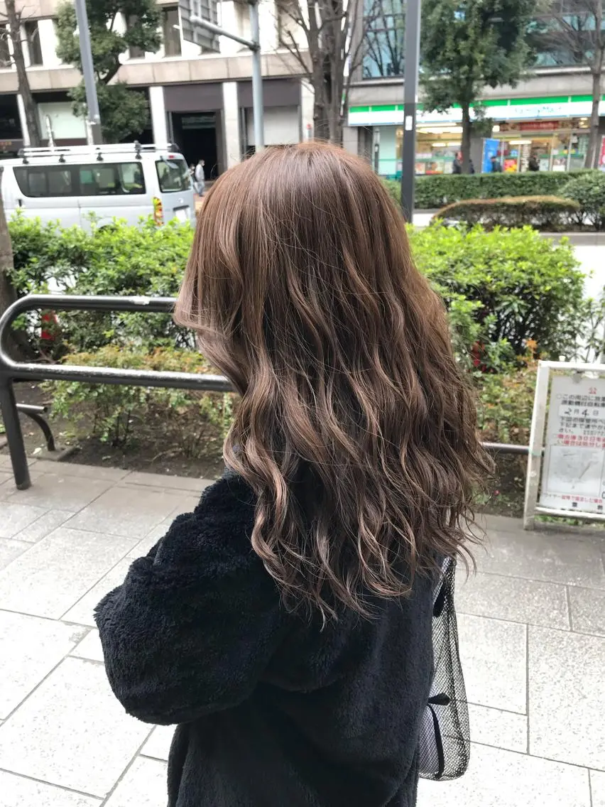 セミロング カラー ベージュカラー ブラウンカラー ブラウンベージュ 今野 美栄のヘアスタイル
