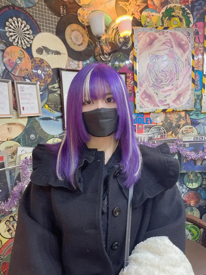 ミディアム カラー ヘアアレンジ ブリーチ ケアブリーチ ハイトーンカラー メッシュ エクステ 🌈派手髪エクステ ブレイズ🌈ひろとのヘアスタイル
