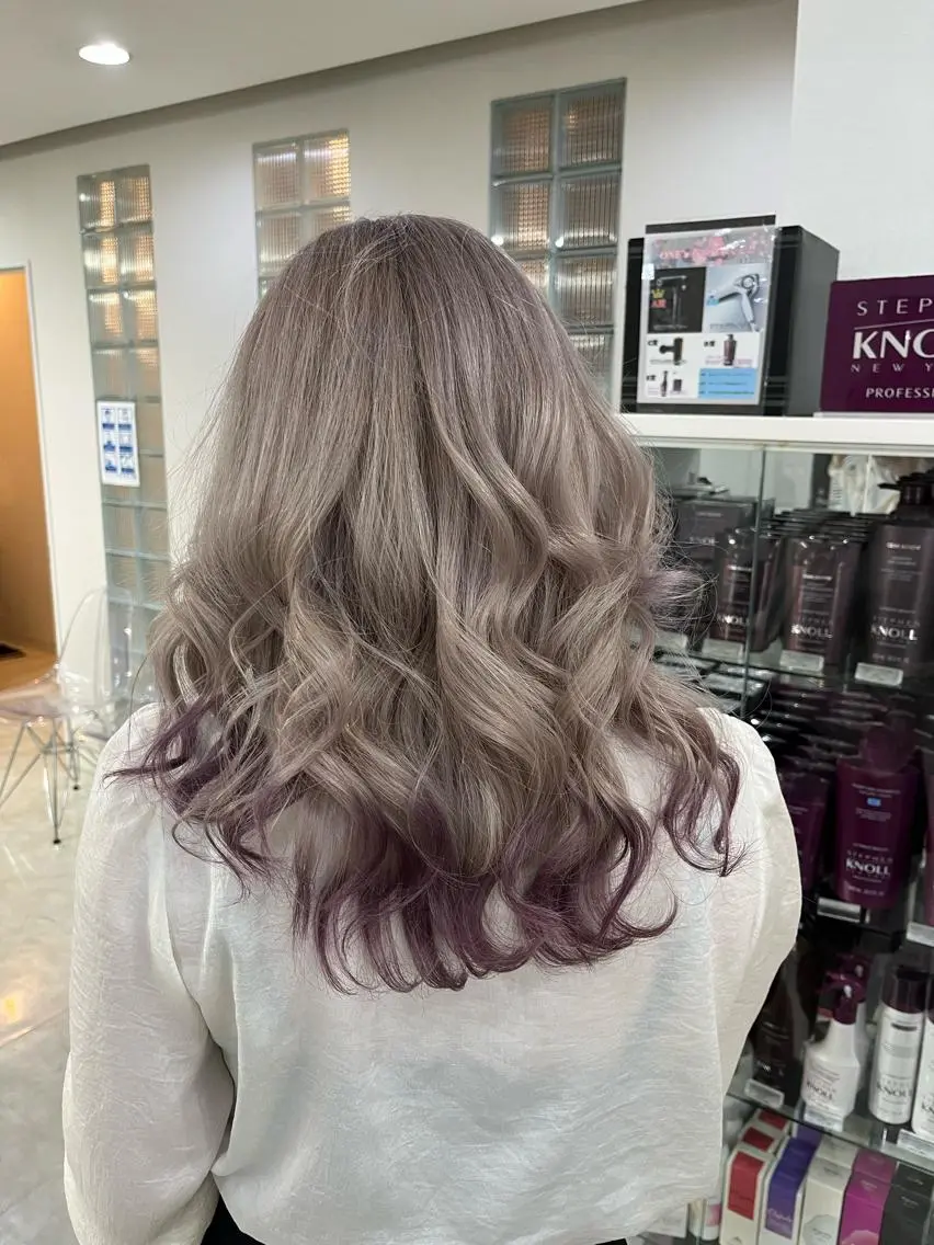 カラー アッシュ アッシュグレー アッシュグレージュ バレイヤージュ ミストバング ヘアカラー トリートメント ヘアセット 🫧似合わせデザイン 🫧MIKU🪼のヘアスタイル