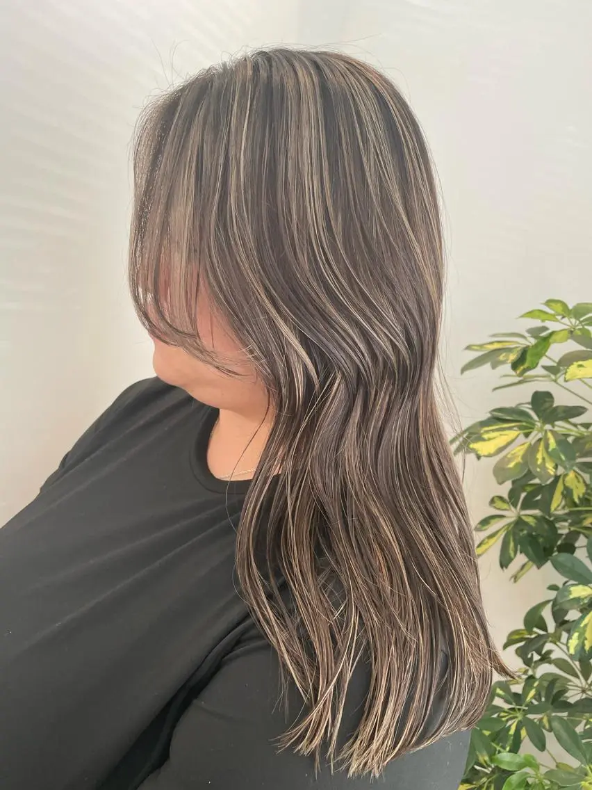 ミディアム カラー ハイライトカラー ハイライト ブリーチ👩‍🦳/ ‪✂︎MANAMIのヘアスタイル