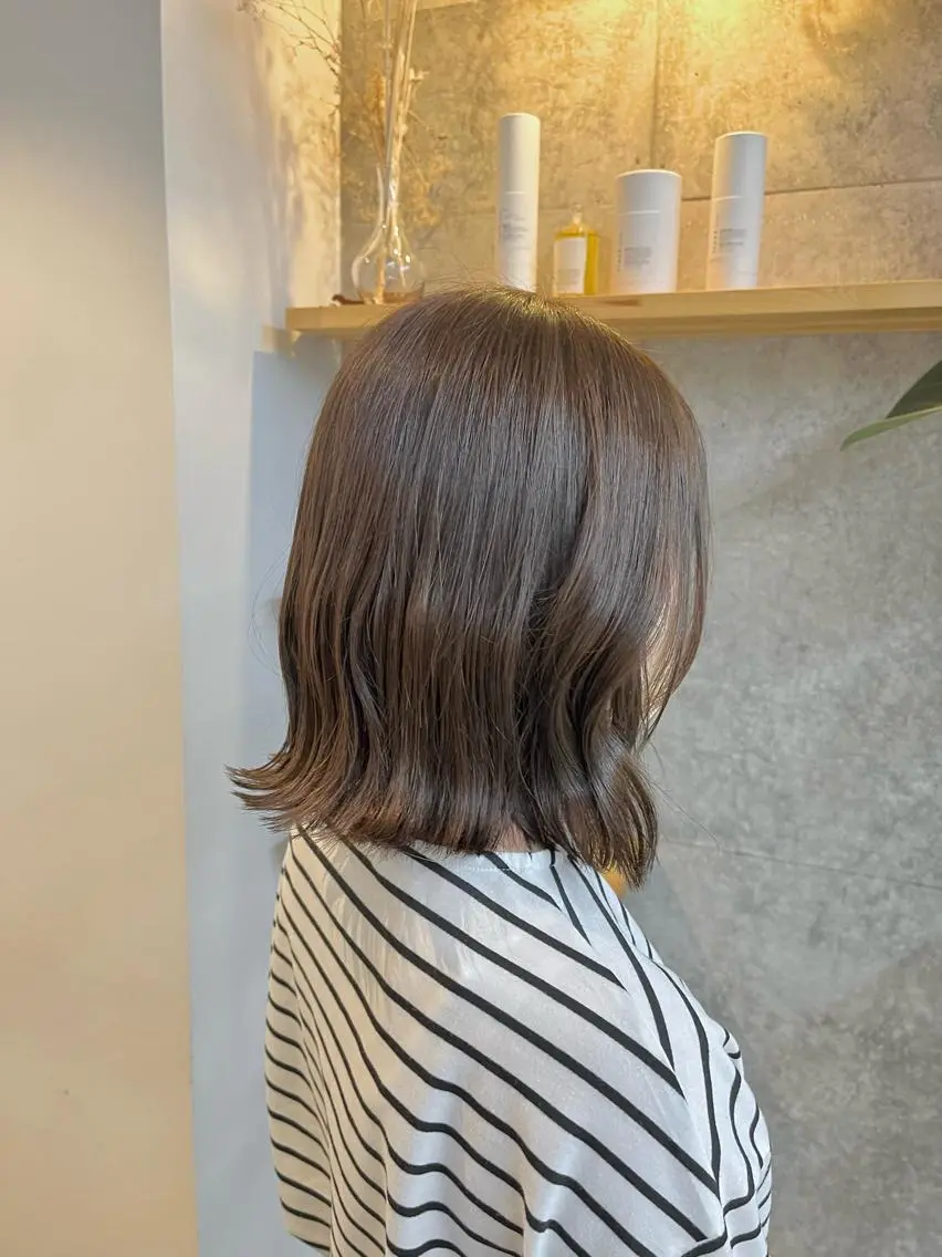 ショート カラー カット ヘアカラー トリートメント ハイトーンカラ ー/小川のヘアスタイル