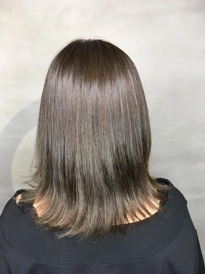ミディアム カラー アッシュ アッシュグレー アッシュグレージュ グレージュ カット ヘアカラー くまがい みゆ【edge.】のヘアスタイル