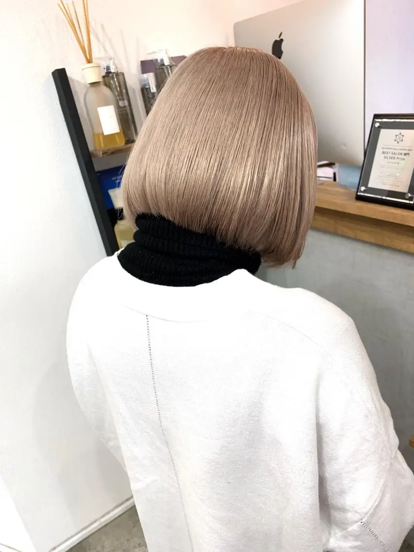 ショート ラベンダーベージュ 片岡 建のヘアスタイル