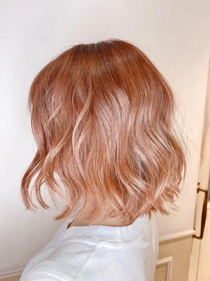 ショート カラー ベージュカラー ブリーチ ピンクカラー ピンクベージュ カット ヘアカラー トリートメント 髪質改善×矯正🫧 韓国ヘアasamiのヘアスタイル