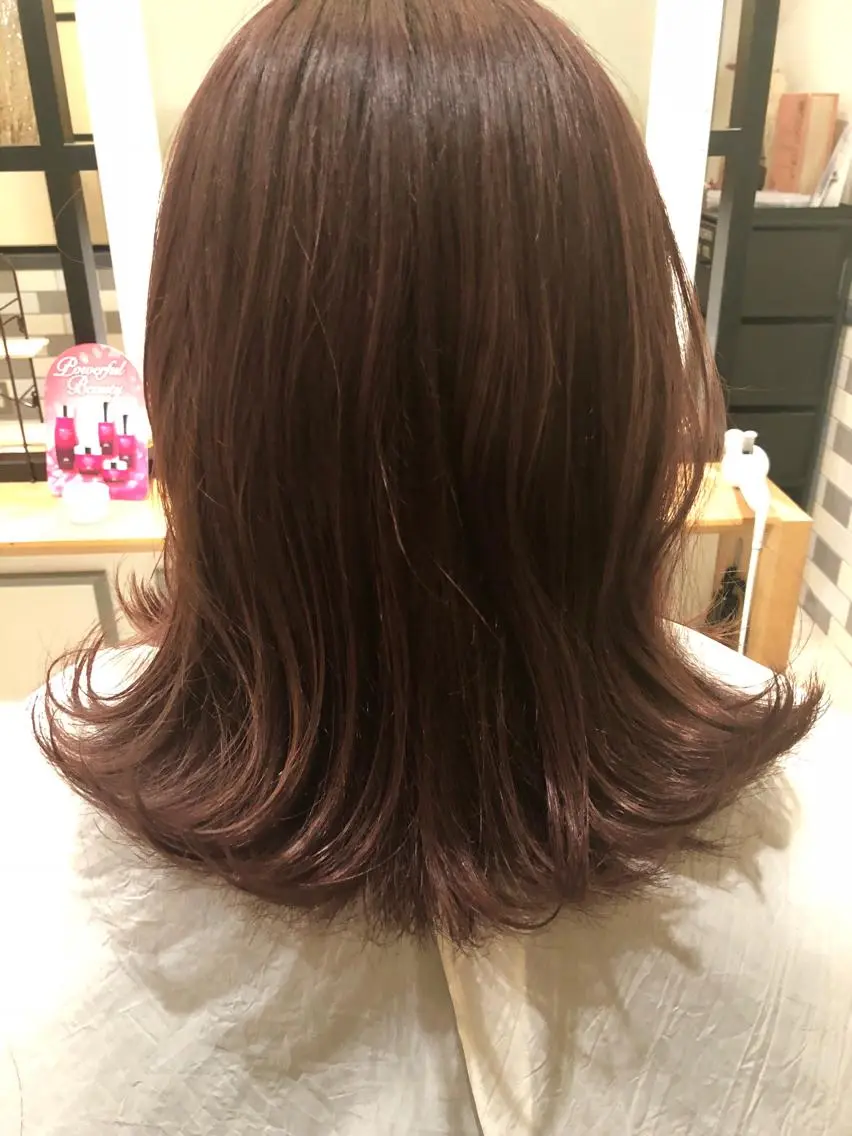 セミロング カラー ブリーチ ピンクカラー ✳︎SERA✳︎ 平日のみご案内の眉毛・アイブロウイメージ