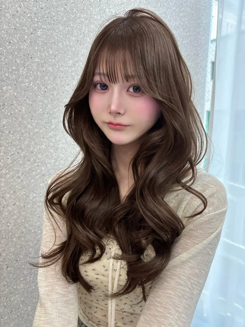 カラー ロング ベージュカラー ブリーチ ブラウンカラー チョコレートブラウン 透明感カラー 天神美容室 🎀hinaのヘアスタイル