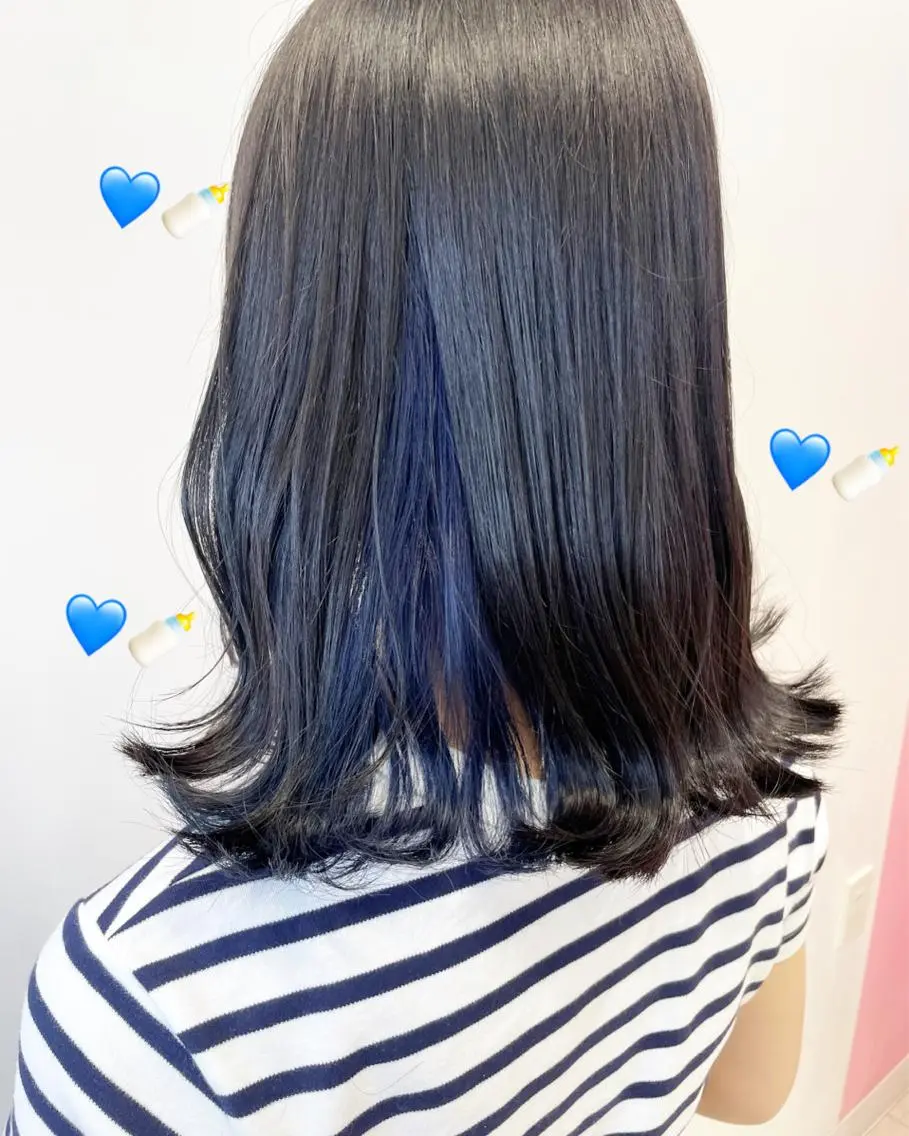 ミディアム カラー ブリーチ ブルーカラー シルバー 新宿駅近♡個室 ♡関口三都季🌜のヘアスタイル