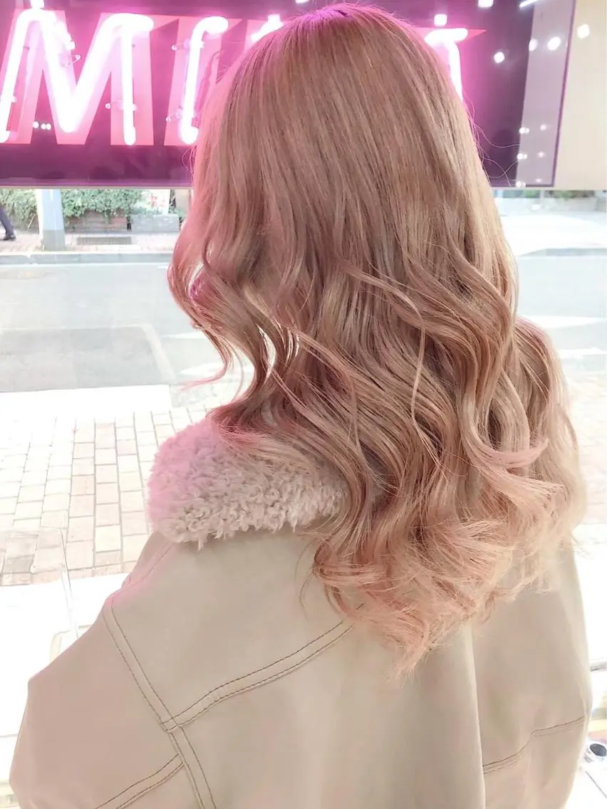 ロング カラー ヘアアレンジ アッシュ アッシュグレー アッシュグレージュ バレイヤージュ ミストバング 柔らかカラー/ 縮毛矯正YUTO🧋のヘアスタイル