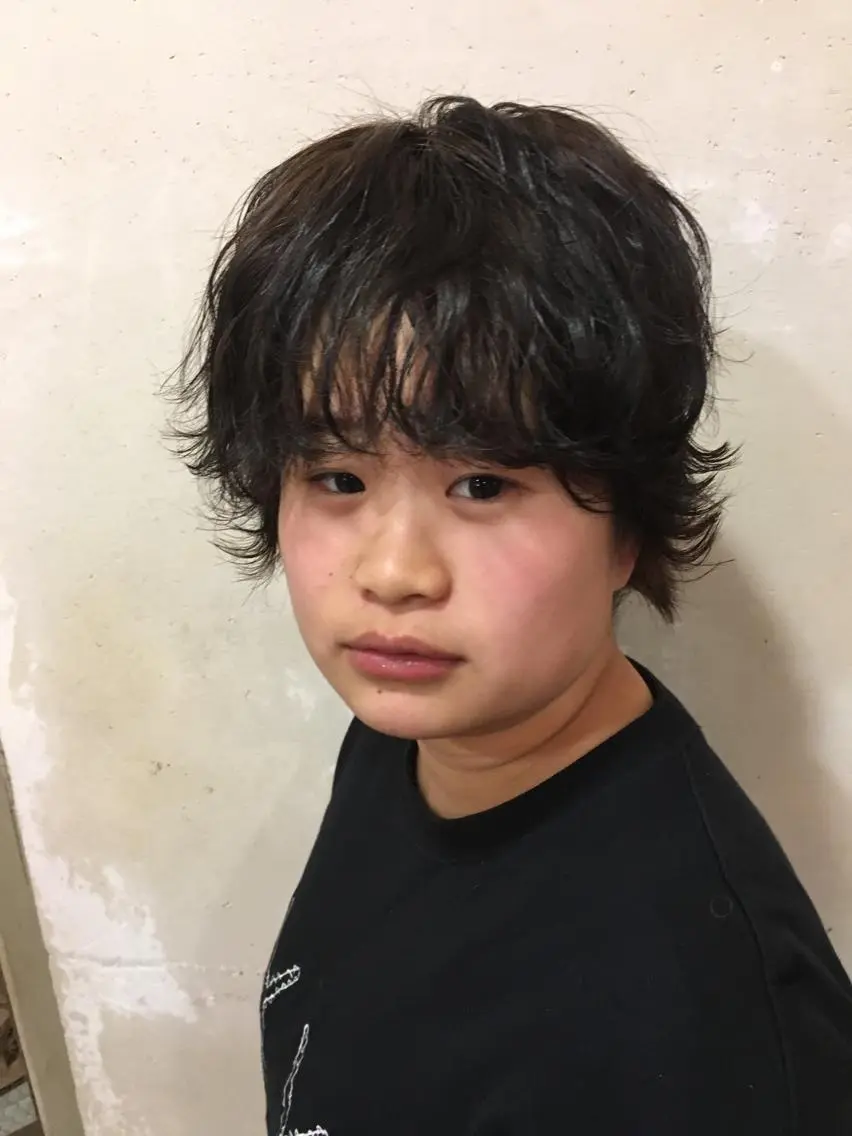 ショート カラー 井上 日菜乃のヘアスタイル
