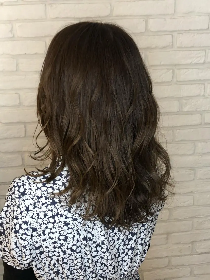 セミロング カラー 宮下 浩一のヘアスタイル