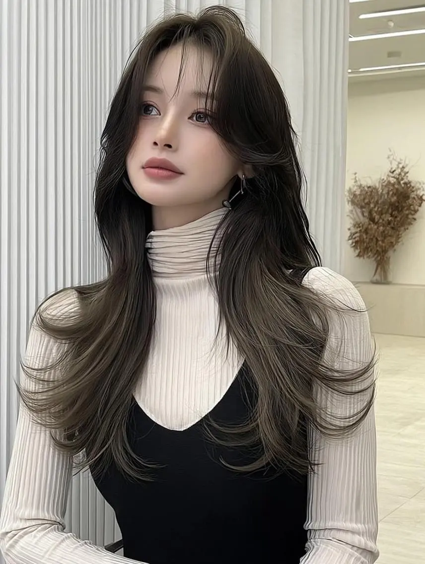 セミロング デート レイヤーカット 似合わせカット カット ヘアカラー トリートメント りきと🌈髪質改善/ 秋髪/艶カラーのヘアスタイル