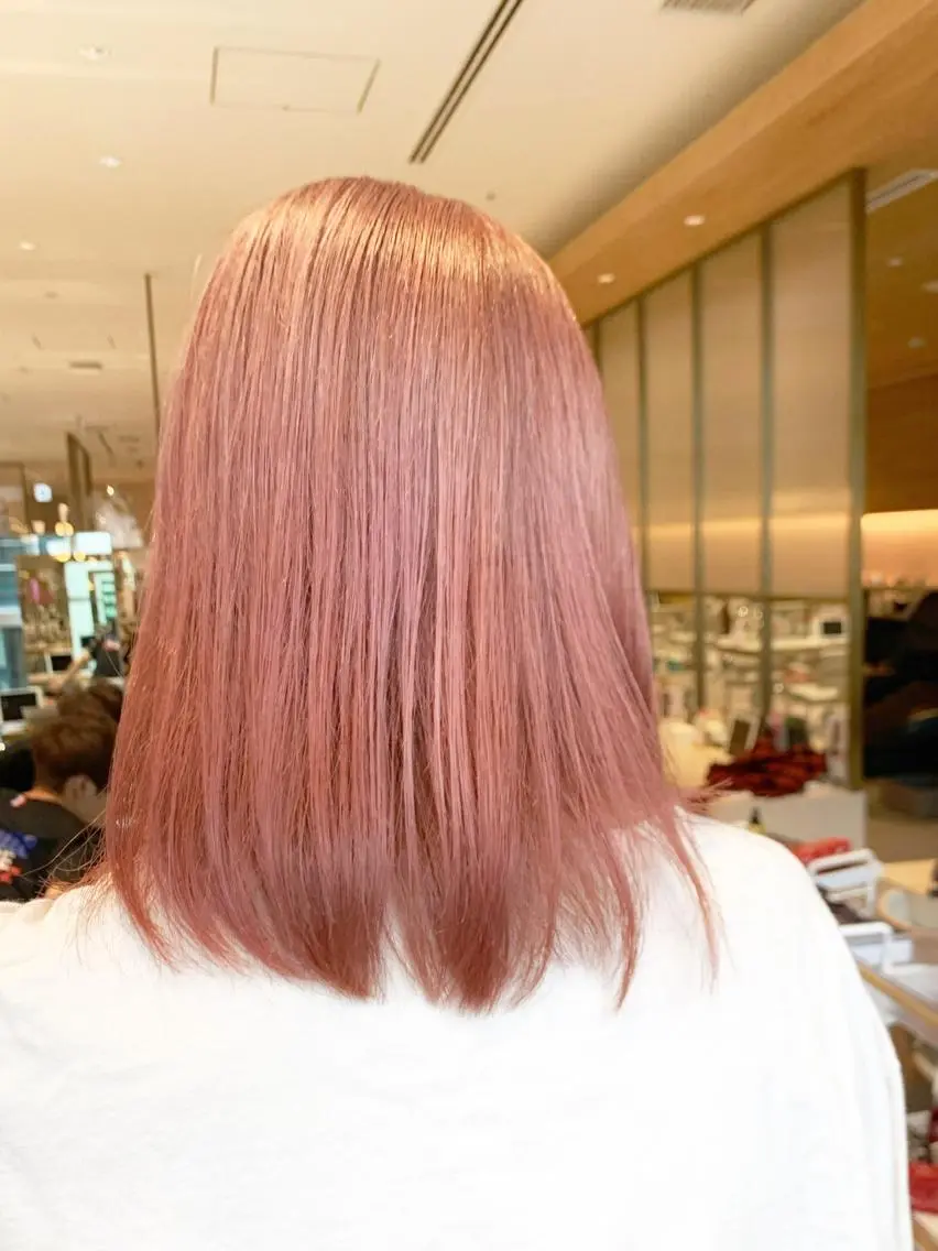 ミディアム カラー カット ヘアカラー トリートメント レイヤー専門家 ダブルカラー修のヘアスタイル