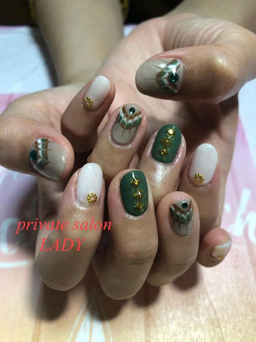 ネイル ハンドネイル 桜田 麻菜のネイルデザイン