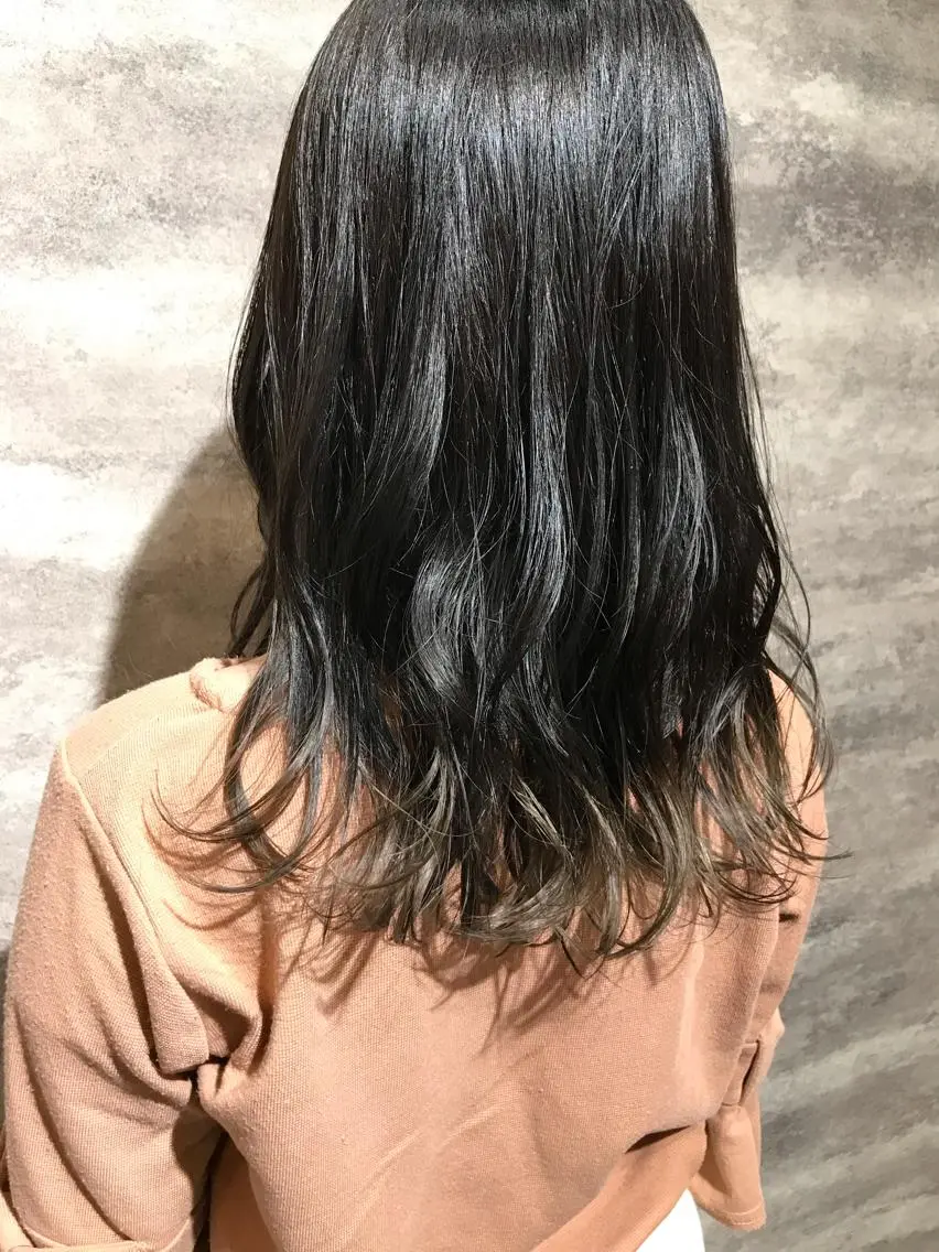セミロング カラー Blanco 村松 美里のヘアスタイル
