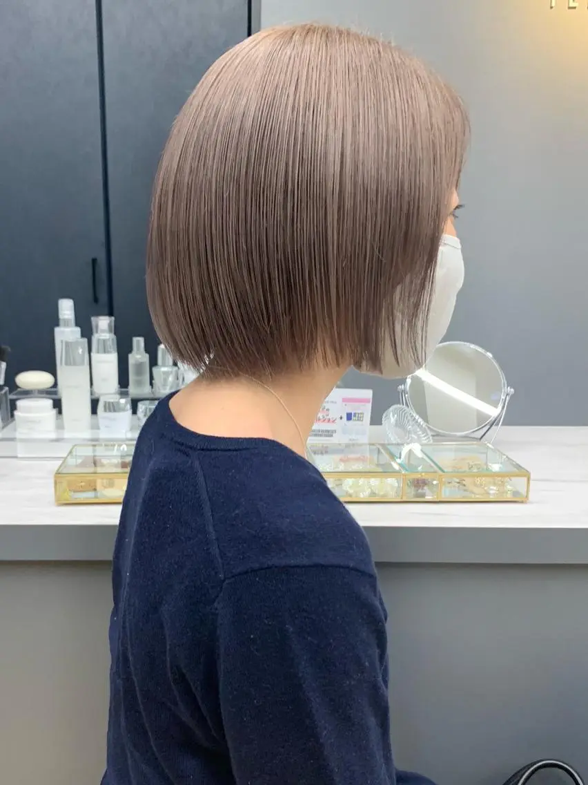 ショート ボブ 外国人風カラー ハイライト ショートヘア ヘアカラー 福山 晴香のヘアスタイル