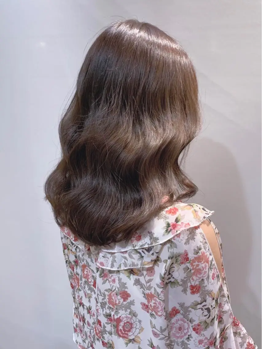 ミディアム カラー ヘアアレンジ 柔らか垢抜けｶﾗｰと ｶｯﾄ🫧ASUKAのヘアスタイル