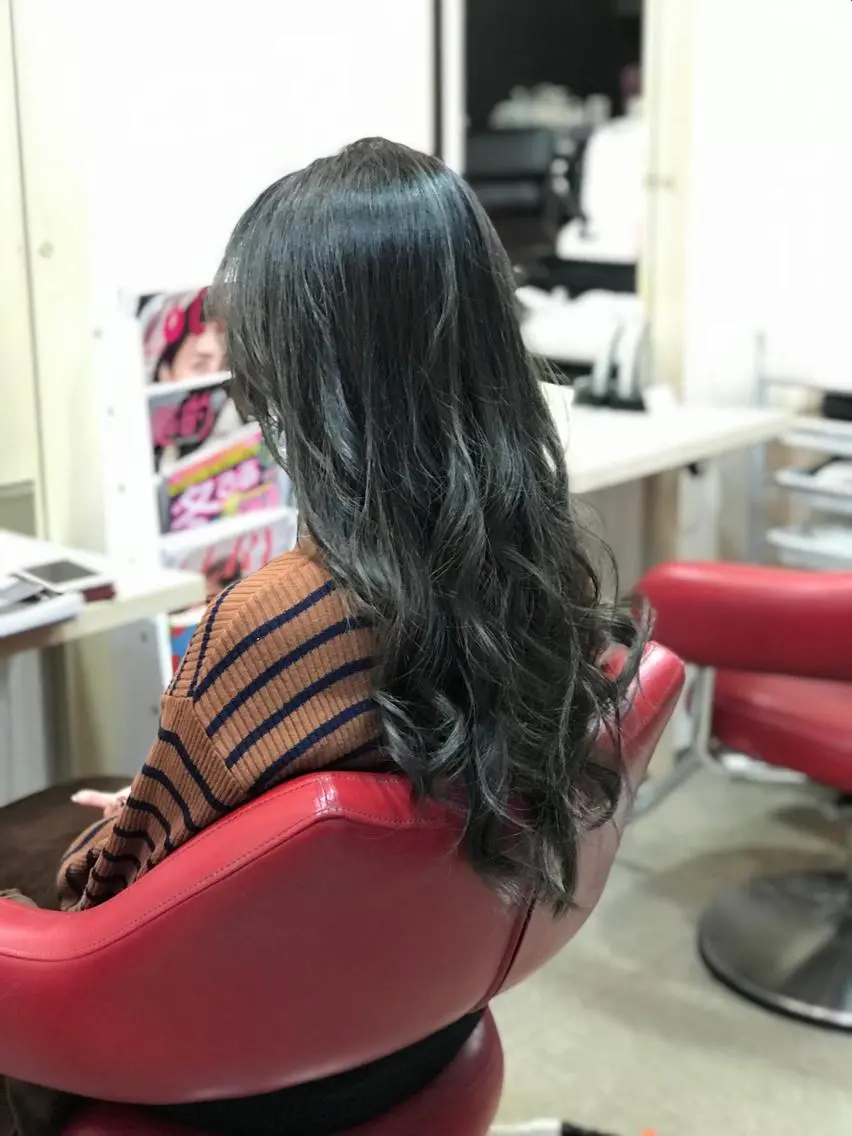カラー ブルーカラー ブルージュ ヘアカラー トリートメント ヘアセット 渋谷宮益坂 omoのヘアスタイル