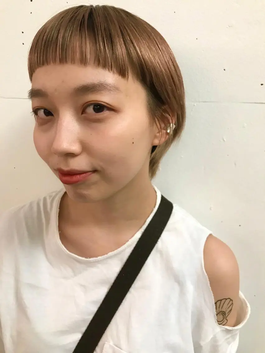 ショート カラー ヘアアレンジ ハイトーン/ ボブ 中村麟のヘアスタイル