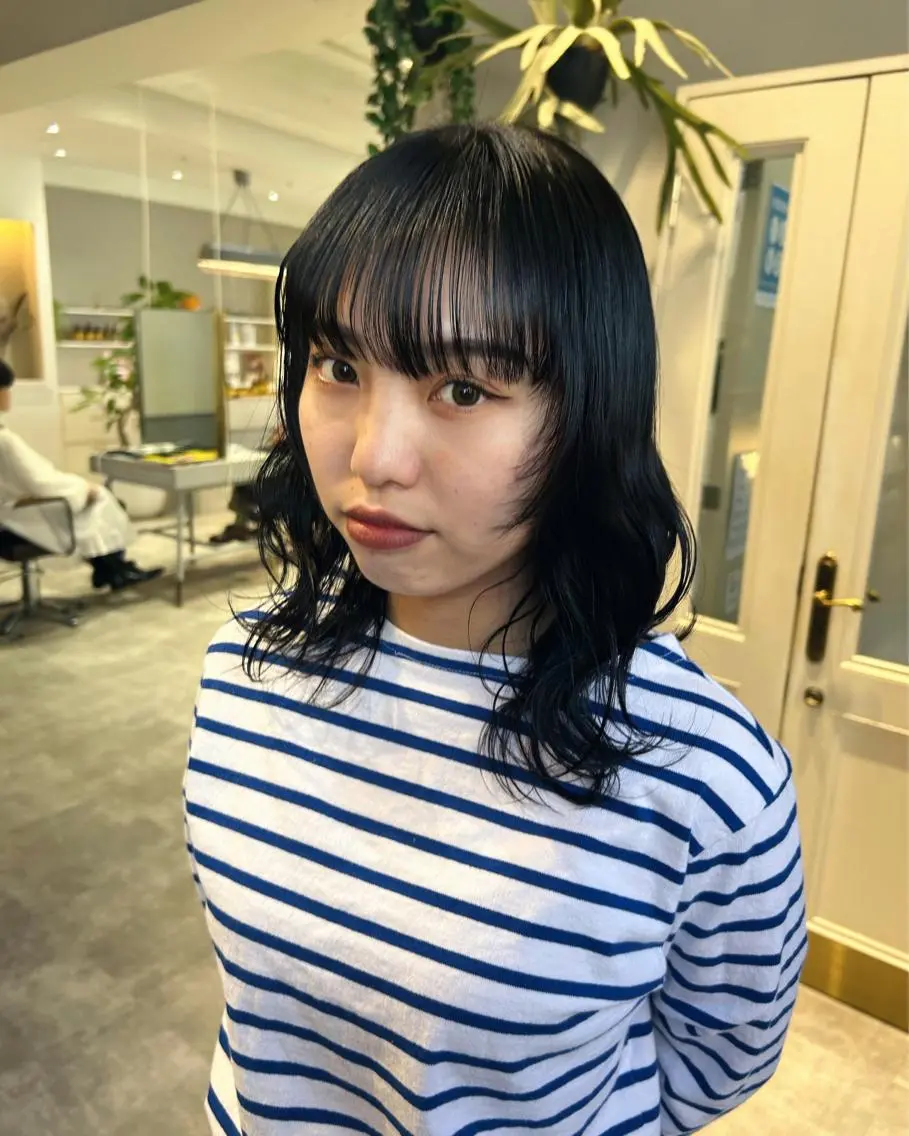 ミディアム カラー 薄暮 マツイ　レンのヘアスタイル