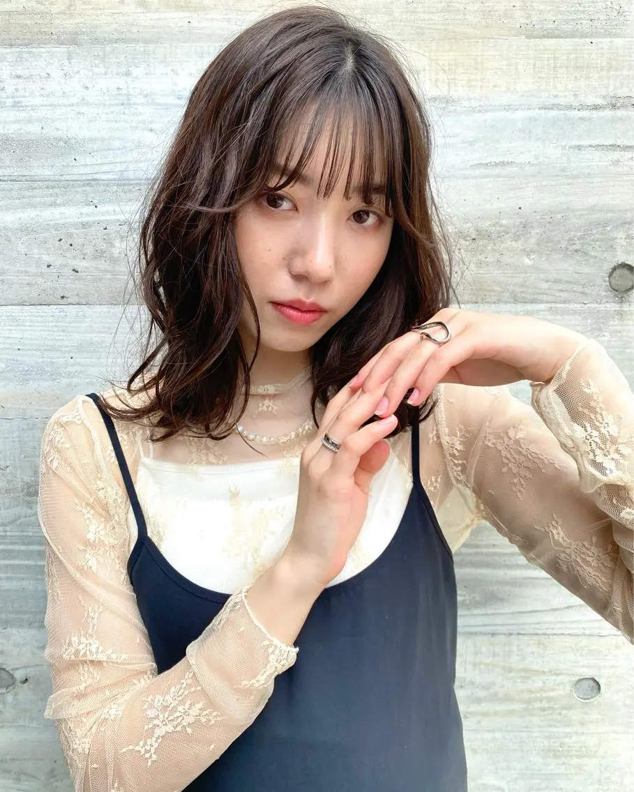 セミロング カット Okamura Chisatoのヘアスタイル