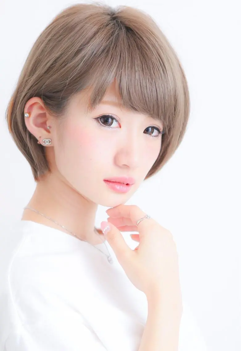 ショート カラー モテ髪透明感❤️ デイズヘアカラーのヘアスタイル